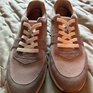 TOMS TRVL LITE Retro Runner Sneaker